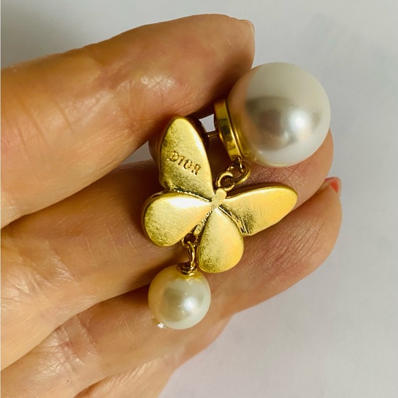 Authentic Dior Tribales Butterfly Earrings Golden w/Package - Picture 3 of 8